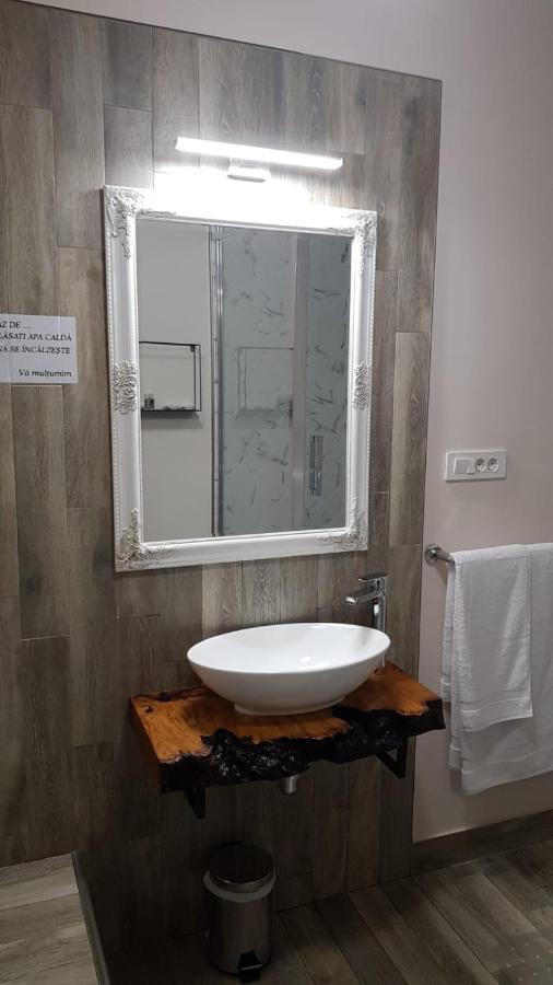 Mini Pool Rooms - Ultracentral - Piscina Cu Hidromasaj Gran Varadino Esterno foto
